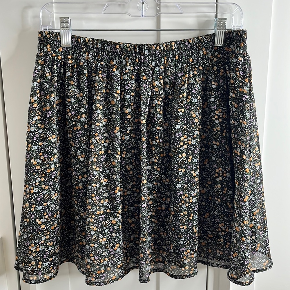 Forever 21 Flower Print Skirt Size Large